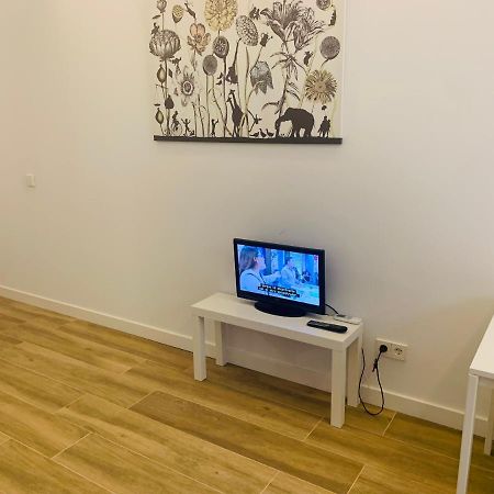Moncloa-Uni. Complutense Apartamentos Madrid Luaran gambar